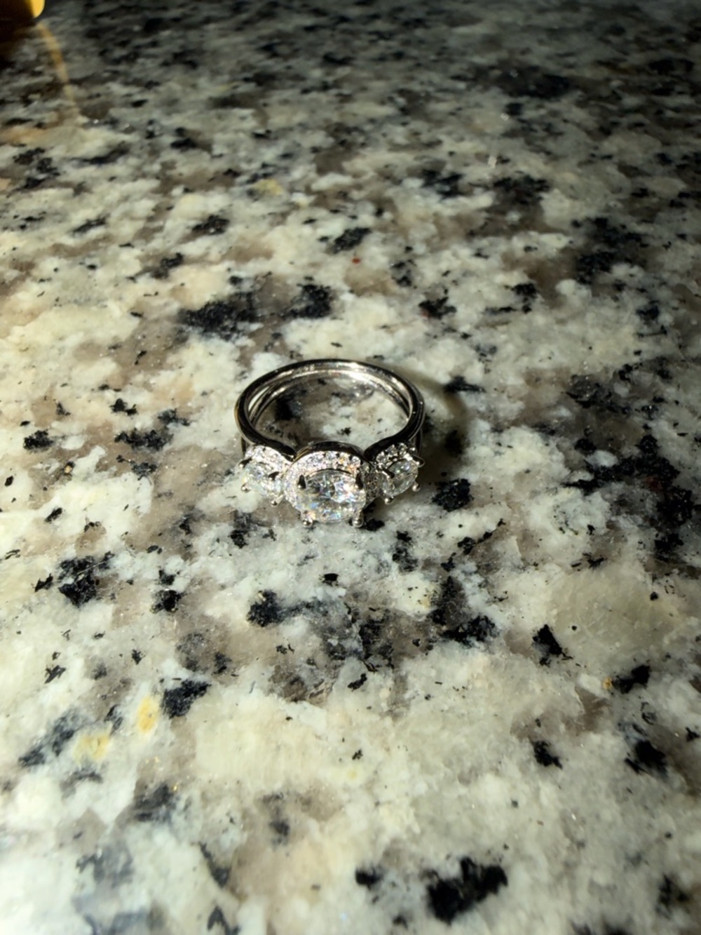 GRA Moissanite 1.0ct Solid Silver Solitaire Ring - Silver - Picture 7 of 7